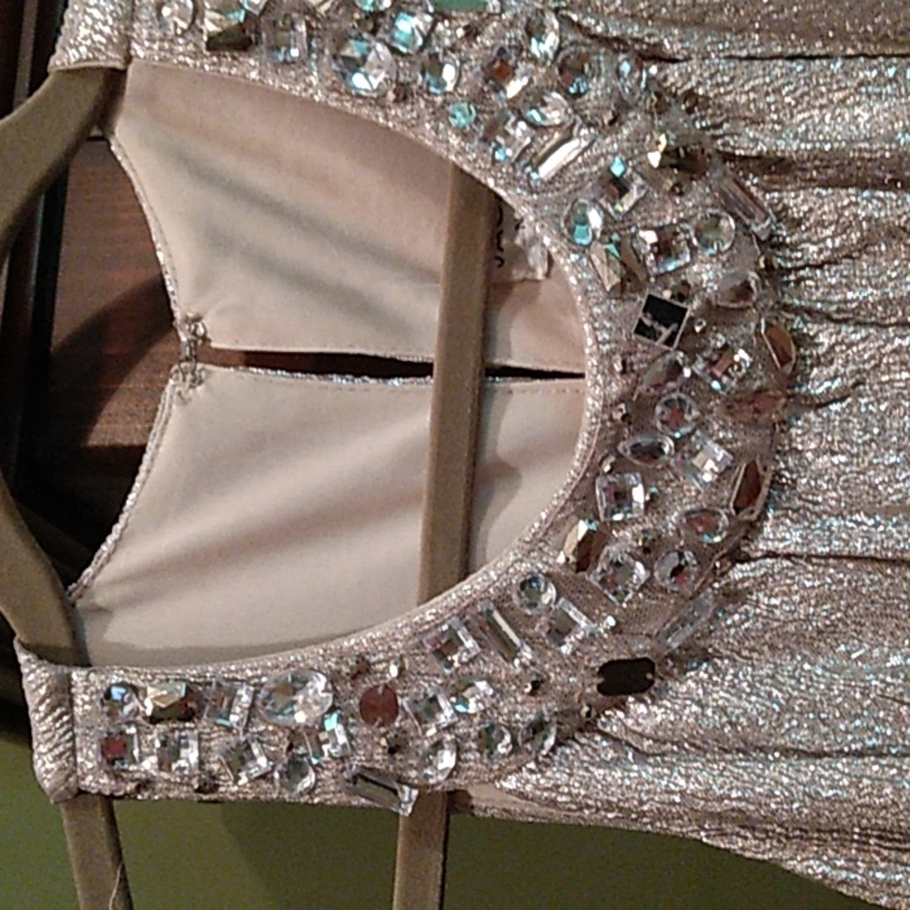 Cocktail Dress - Picture 2 of 8